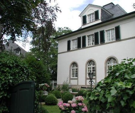 Bastgen Bed & Breakfast Hotel Wittlich Exterior photo